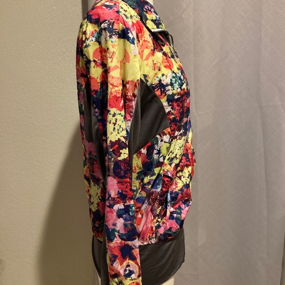 Skechers Floral Print Zip Up Running Jacket Windbreaker Womens Small Athlesure - Picture 4 of 8